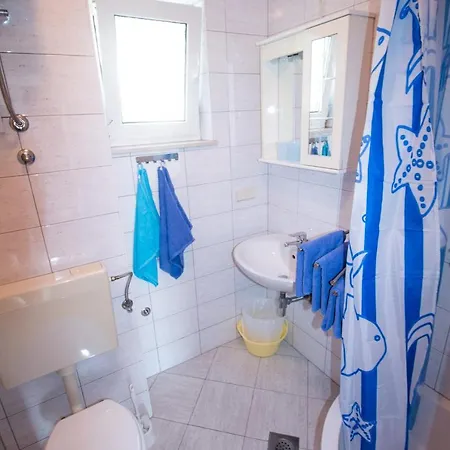 In Okrug Gornji With Two-bedrooms 2 * Trogir