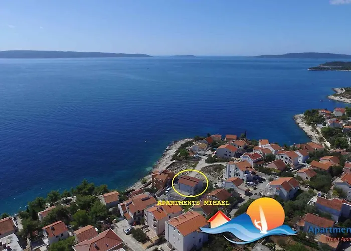 In Okrug Gornji With Two-bedrooms 2 Apartament *