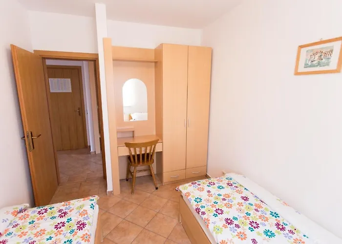 In Okrug Gornji With Two-bedrooms 2 * Trogir