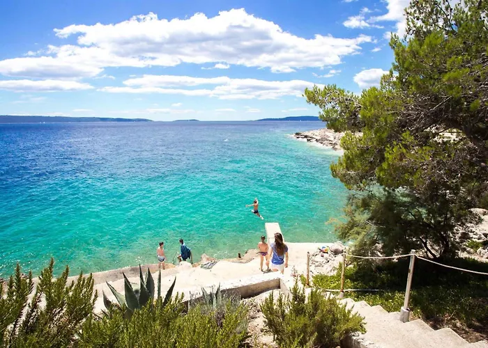 公寓 In Okrug Gornji With Two-bedrooms 2 特罗吉尔