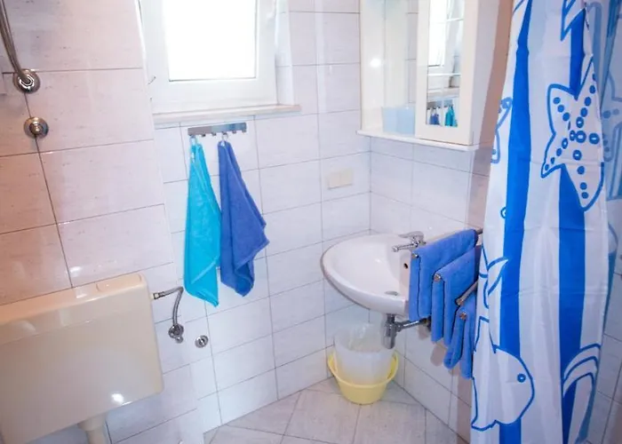 In Okrug Gornji With Two-bedrooms 2 * 特罗吉尔